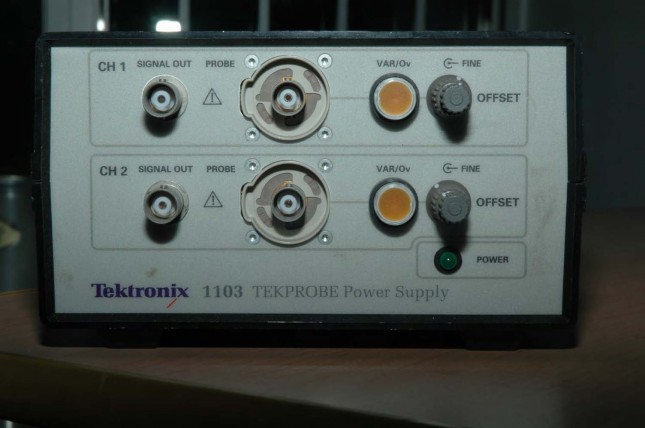 Tektronix 1103 probe power supply for sales test equipment